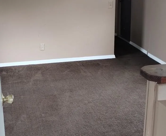 174 SE Camelot Loop — Photo 4