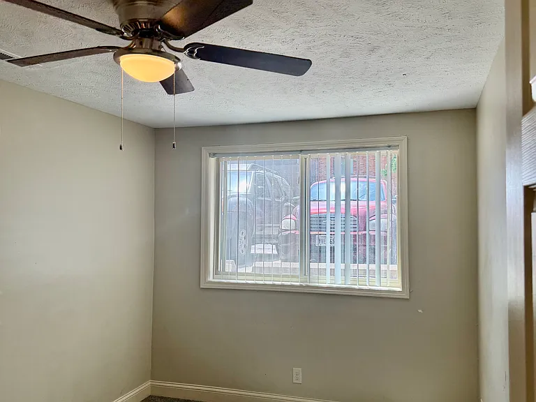 1531 D St #3 — Photo 11