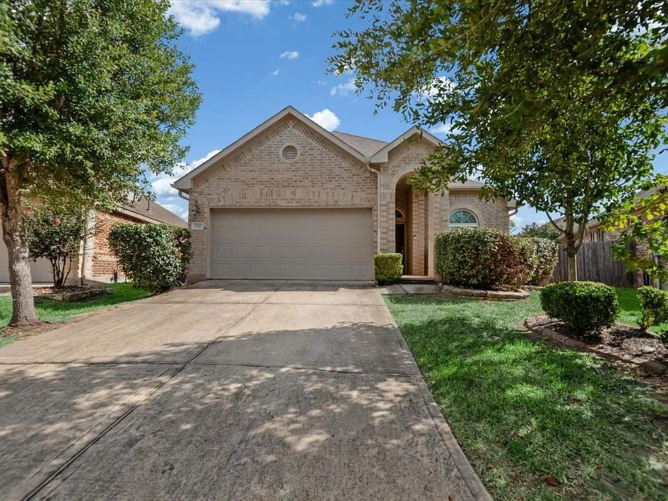 2217 Pine Creek Ct