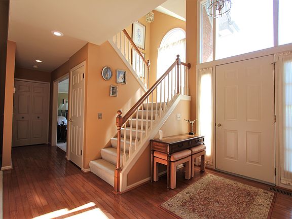 3rd image of 16865 Country Knoll Dr #2