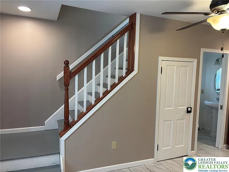 4414 Main St — Photo 10