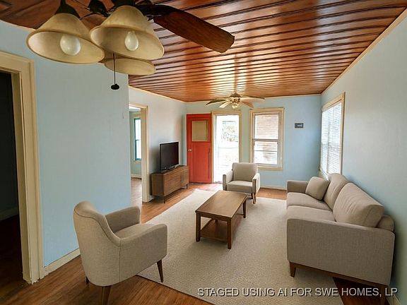 4th image of 503 E Reiman St