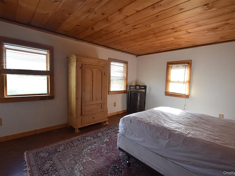 188 South Rd — Photo 10