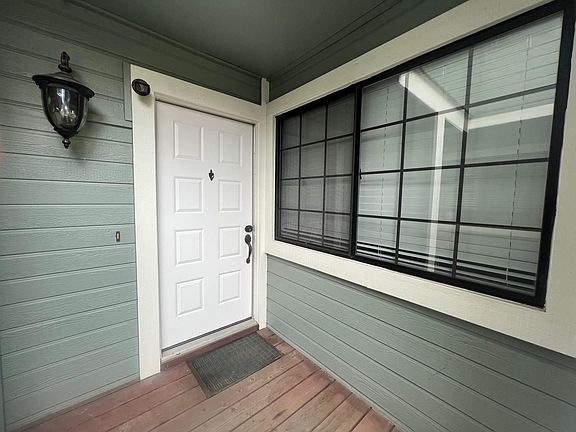 2nd image of 18029 Hillwood Ln