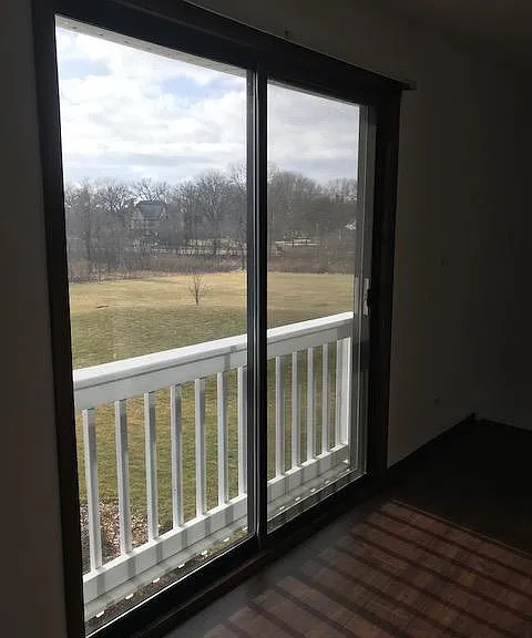 691 W Everett Rd — Photo 33