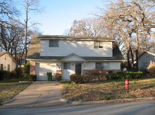 720 W Cedar St, Hurst, TX 76053