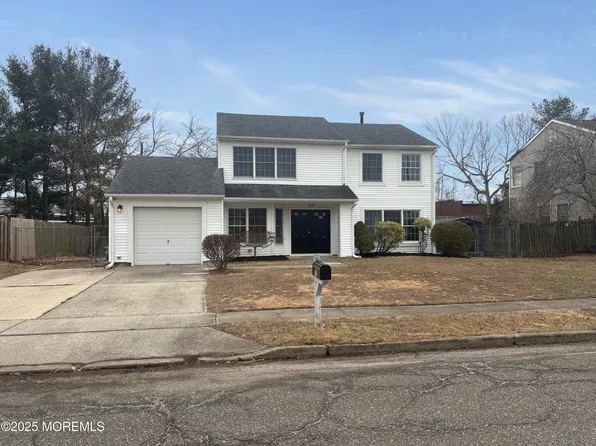 35 Deer Drive S, Barnegat, NJ 08005