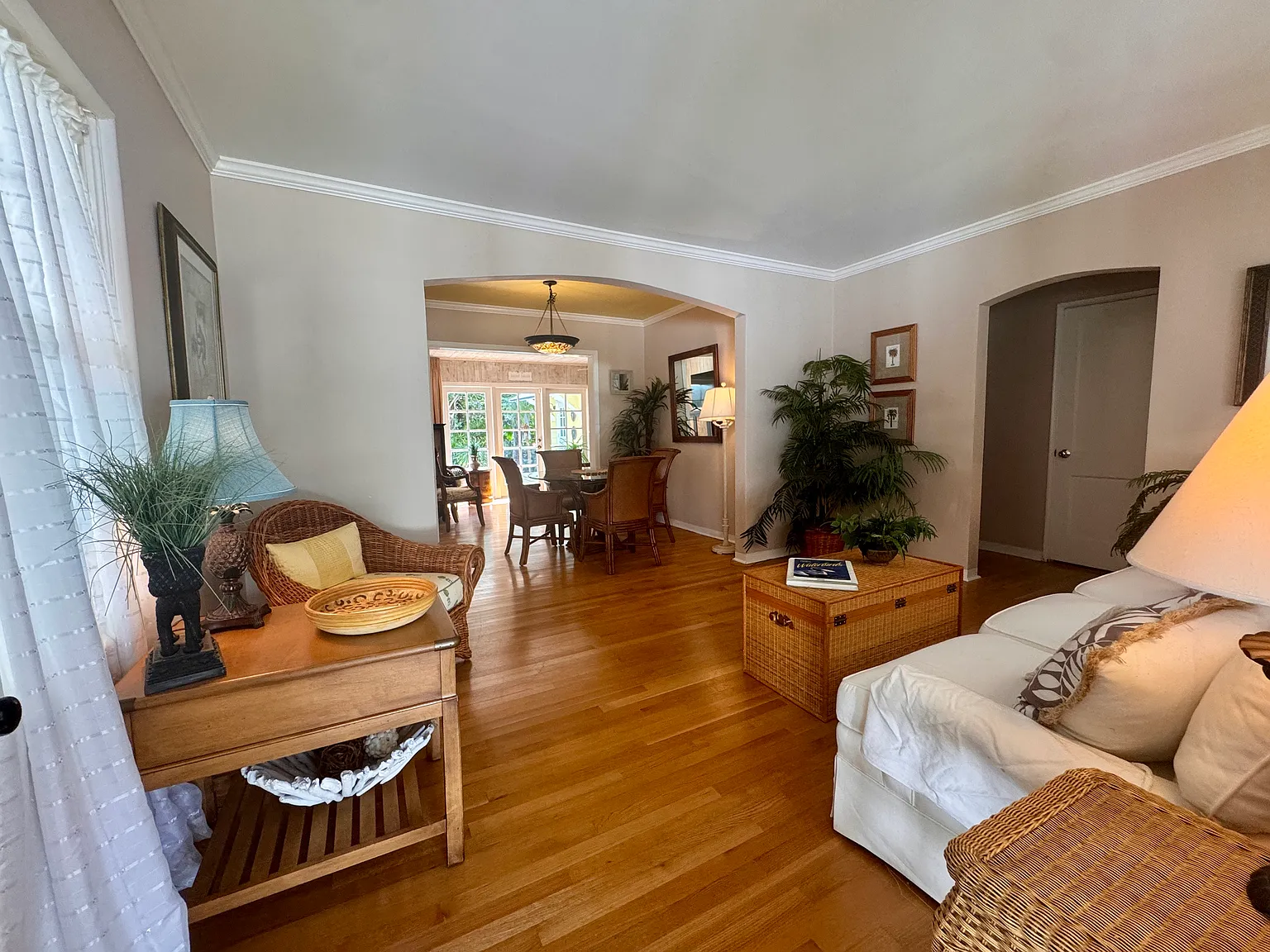 3 bed, 1335 sqft, $3,500 — Photo 4