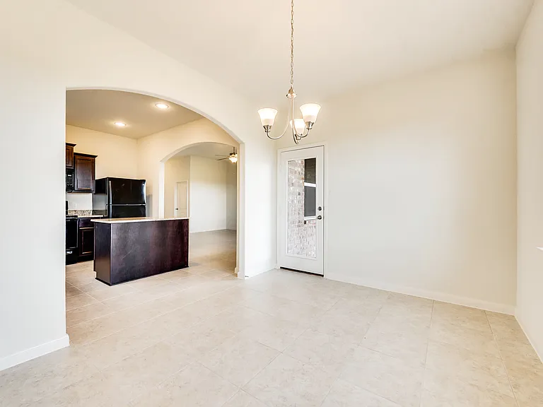 905 Summer Stream Rd — Photo 8