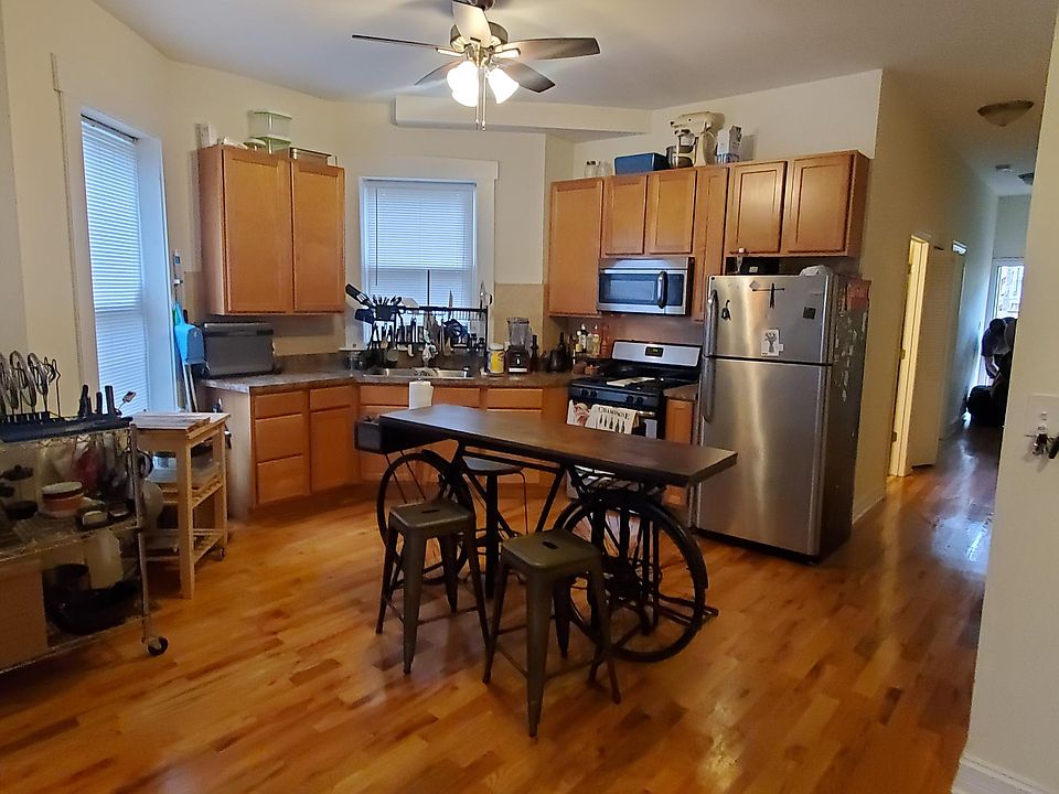 1st image of 3228 W Wabansia Ave #1FFF