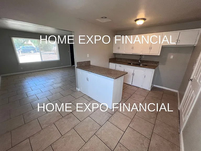4256 Avon St — Photo 13