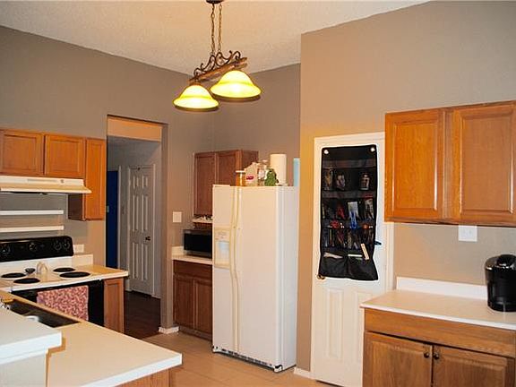 2nd image of 2109 Cedar Park Dr