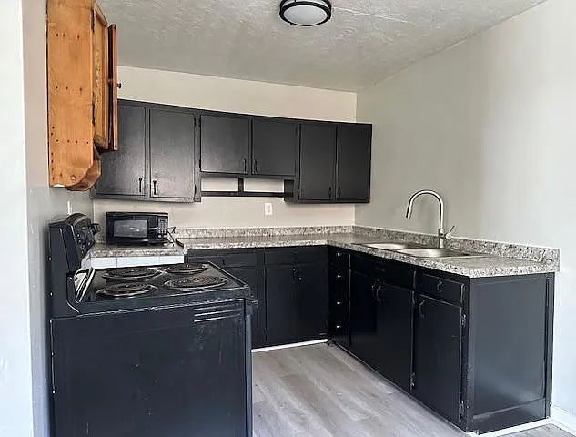 1006 Anderson Pl #B — Photo 4