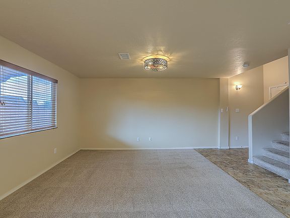 5th image of 1009 Spring Valley Rd NE