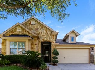 6922 Hunters Way Ln, Baytown, TX 77521
