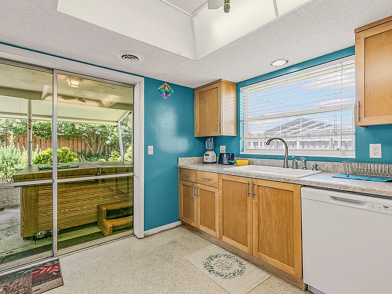 122 Ocean Grove Dr — Photo 19