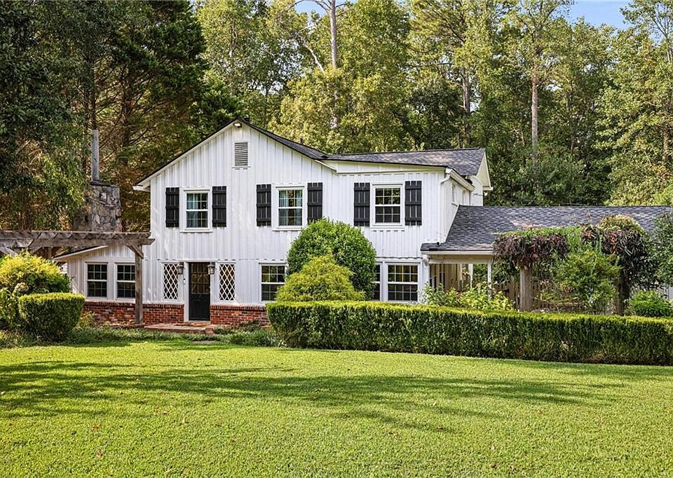 1st image of 45 Michelle Cir