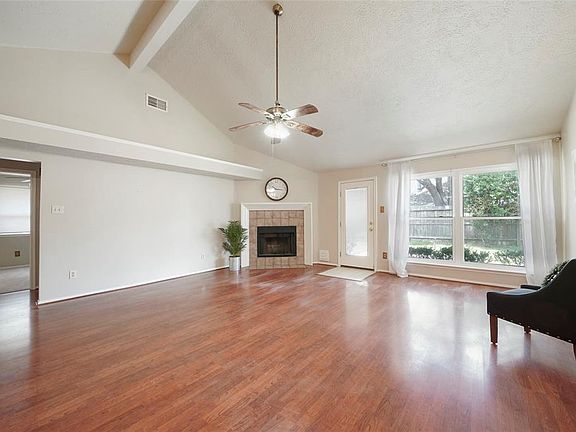 2nd image of 4023 Lotus Dr