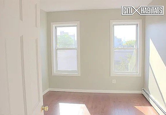 4th image of 288 Graham Ave #3