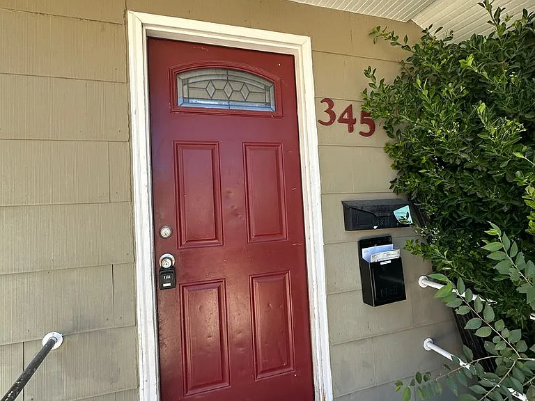 345 N 300 W — Photo 9