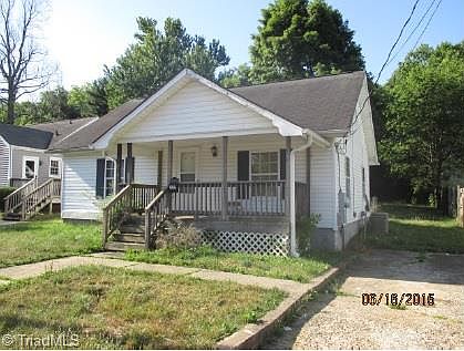 1st image of 722 Woodcote St