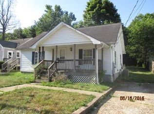 722 Woodcote St, Winston Salem, NC 27107