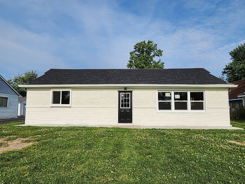 1st image of 452 Park Dr