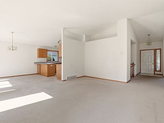 5th image of 8823 N Pamela St