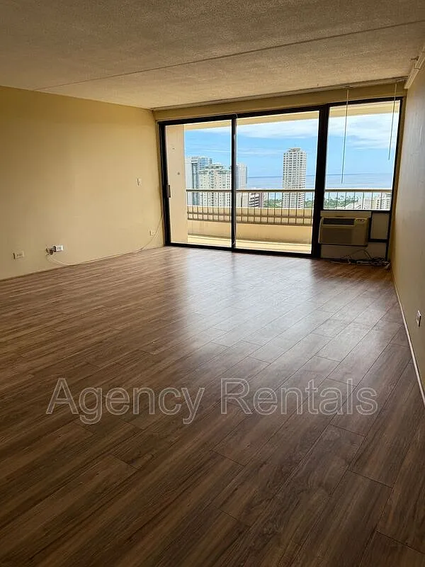 2 bed, 2.0 bath, 1071 sqft, $2,800 — Photo 1