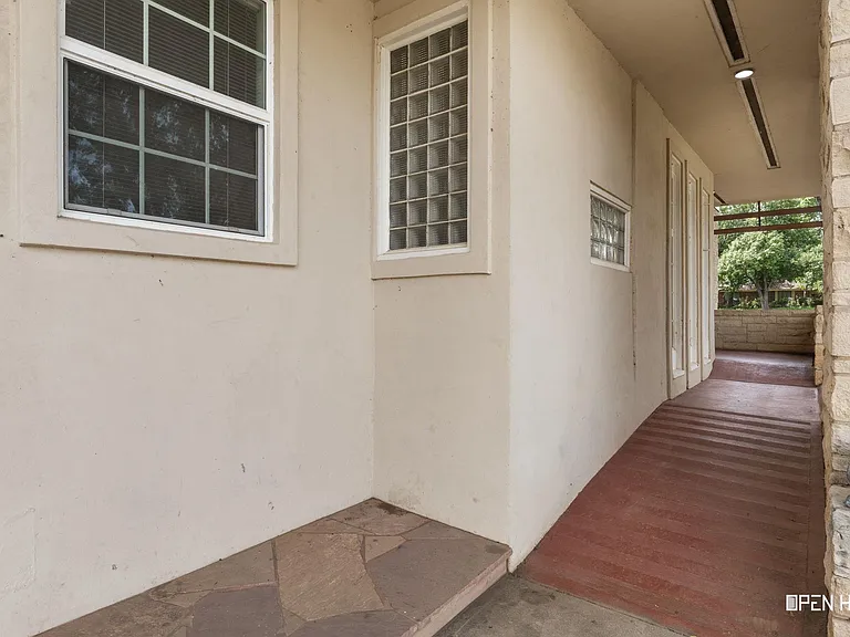 2904 Sturdevandt Pl — Photo 4