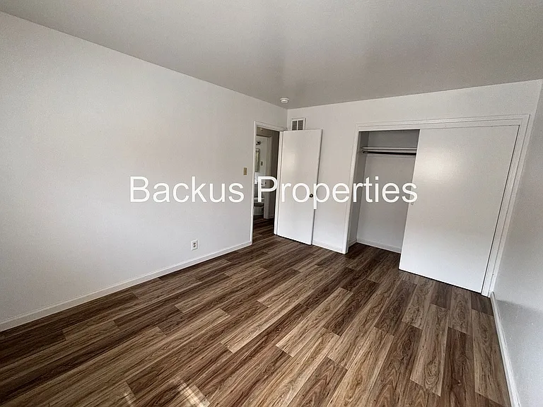 922 Lupin Dr — Photo 15
