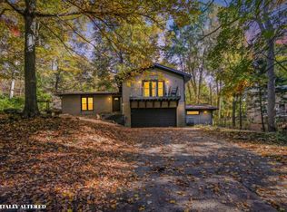 942 Elm Ct, Heath, OH 43056