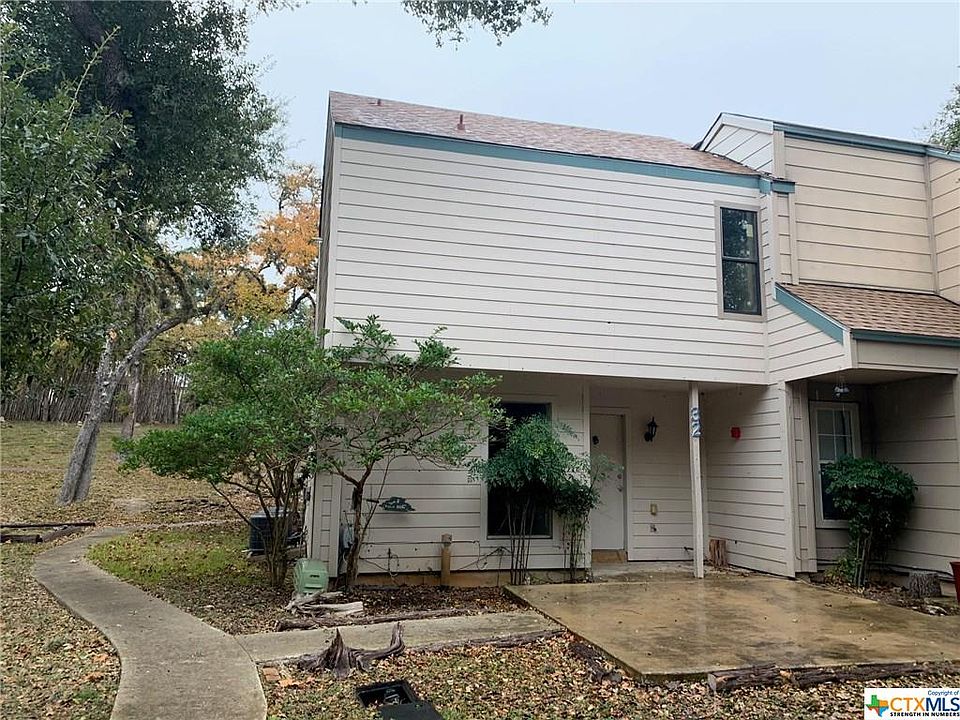 1st image of 32 Marina Cir