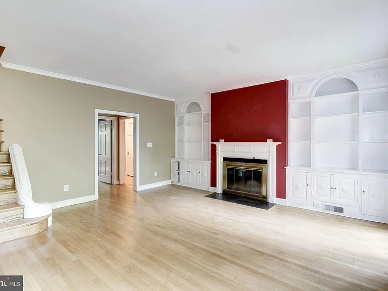 2527 Waterside Dr NW — Photo 13
