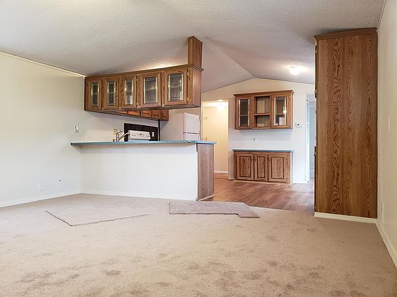 2nd image of 2712 Larrabee Ave Lot 37