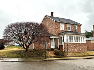 2023 Commerce St, Wellsburg, WV 26070