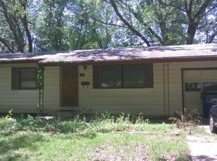 1027 Lawrence Ave, Lawrence, KS 66049