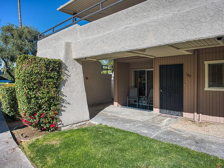 420 N Villa Ct #100 — Photo 14