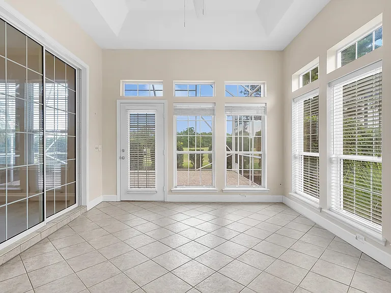 506 Lakeway Dr — Photo 33