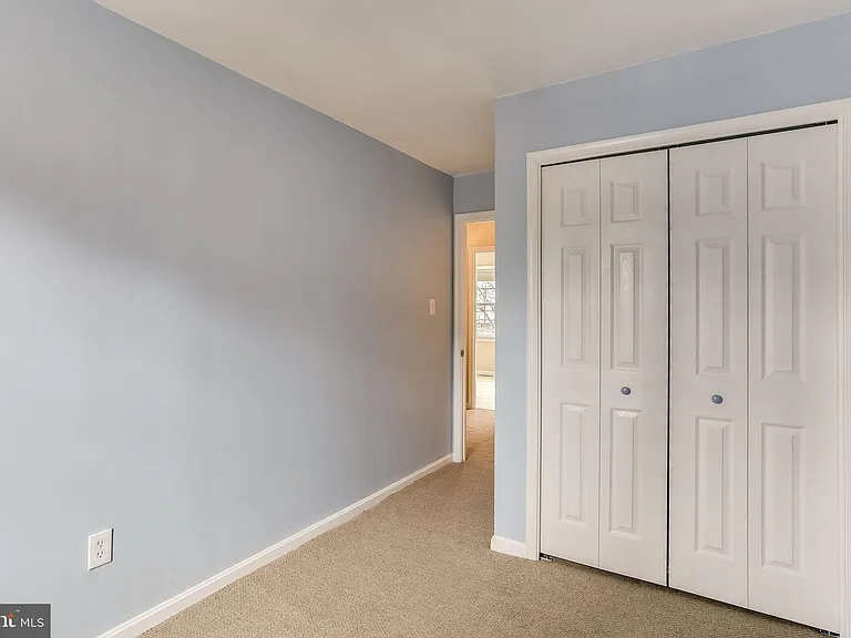839 N Greenbrier St — Photo 25