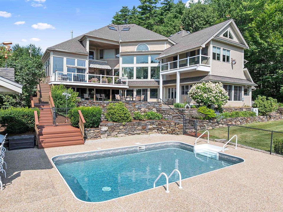 1st image of 56 Tracy Way