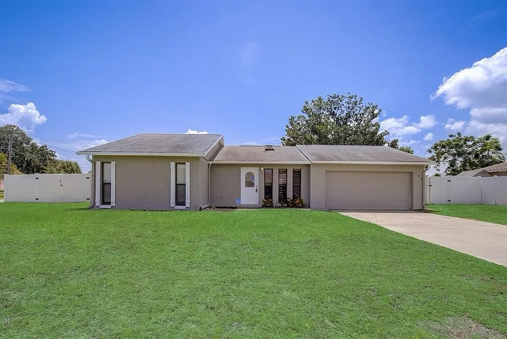 3 bed, 1238 sqft, $3,200 — Photo 1
