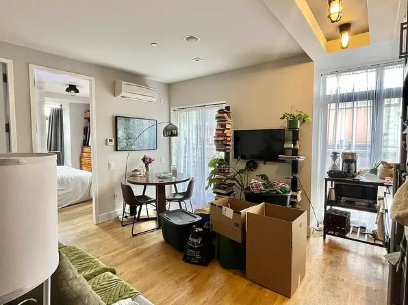 185 Leonard St, Brooklyn, NY
