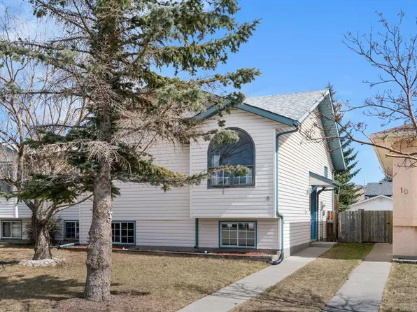 8 W Aarsby Rd, Cochrane, AB T4C 1M4