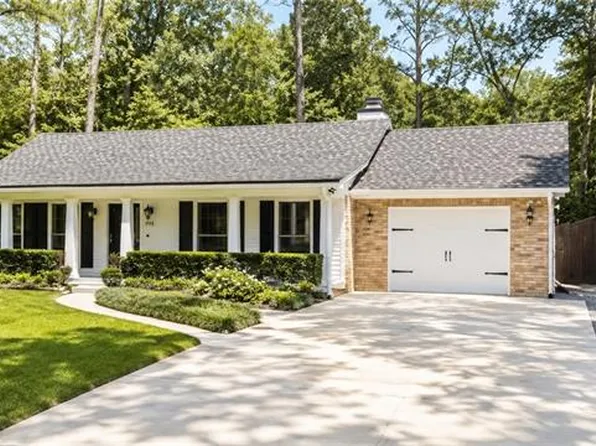 2311 Tortoise Dr, Mandeville, LA 70448