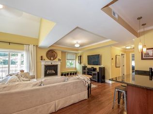 224 Florence St APT 6, Roslindale, MA 02131