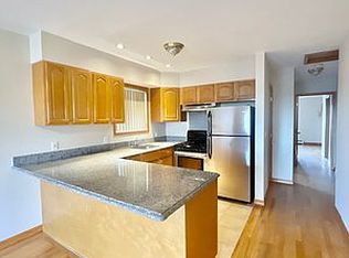 42-08 20th Rd #3, Astoria, NY 11105