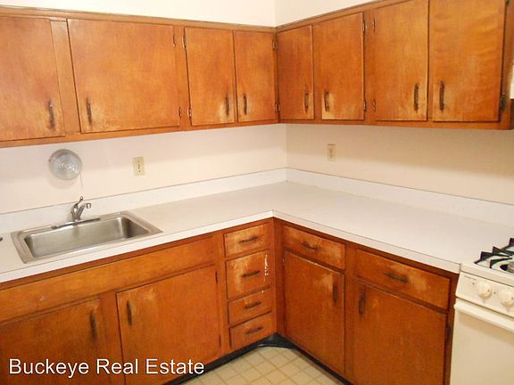 2nd image of 133 E Lane Ave APT 2C