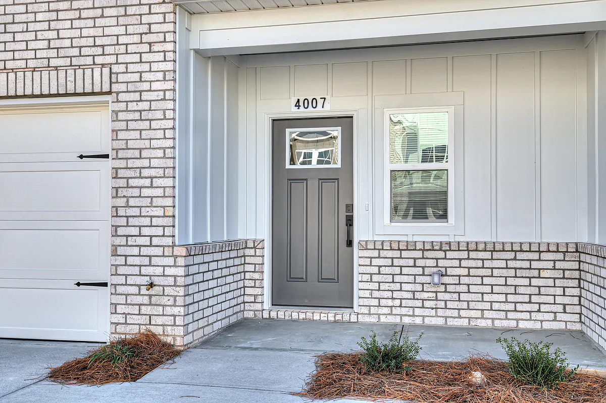 Front Porch - Hidden Crossing