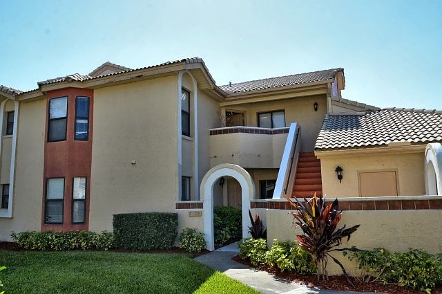 2nd image of 7603 Sugar Bend Dr #7603